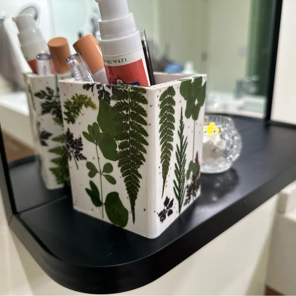 Makeup organizer - Pen Holder - real dried greenery